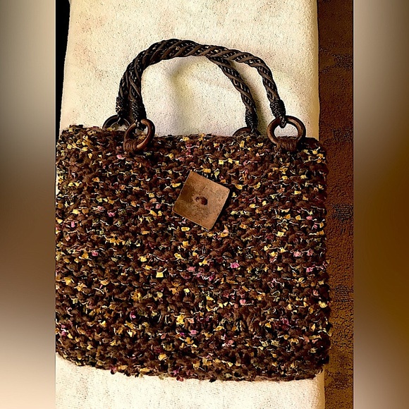 HANDMADE  KNITTED WOOL HAND BAG. LINED - Picture 1 of 4